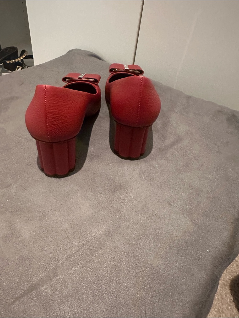 Salvatore Ferragamo Cappua 55 Pumps 9C - Picture 3 of 5